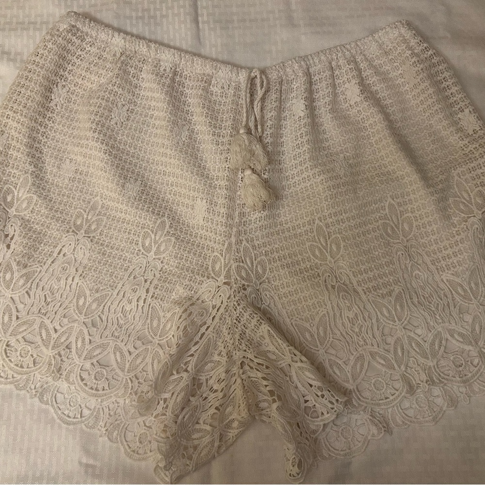 Cato Cream Lace Women Shorts